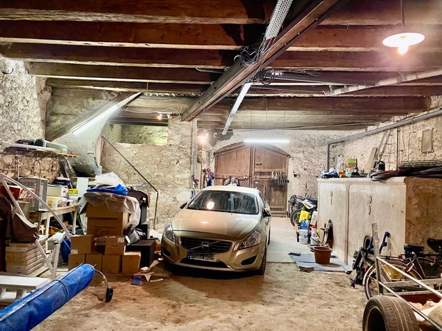 6 Bed, 2 Bath, HouseFor Sale, Cessenon Sur Orb, Herault, Languedoc-Roussillon, 34460