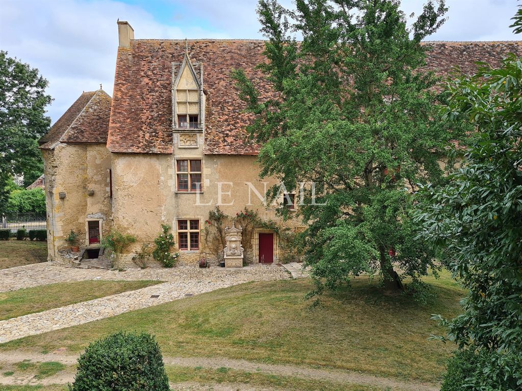 8 Bed, HouseFor Sale, Châteauroux, Châteauroux