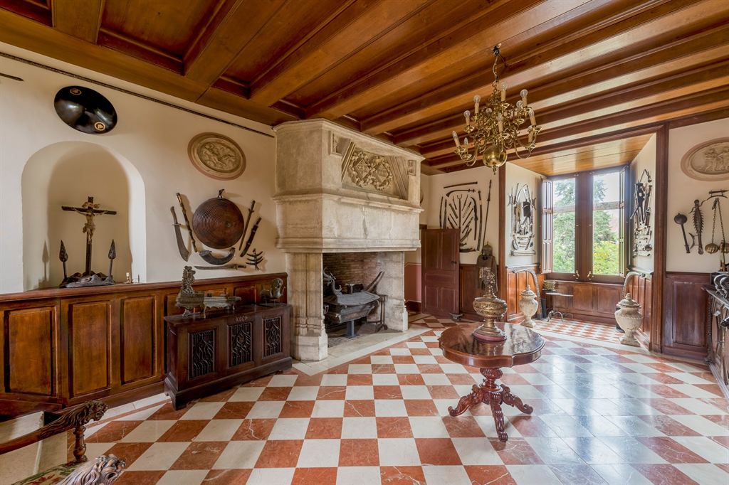 8 Bed, HouseFor Sale, Châteauroux, Châteauroux