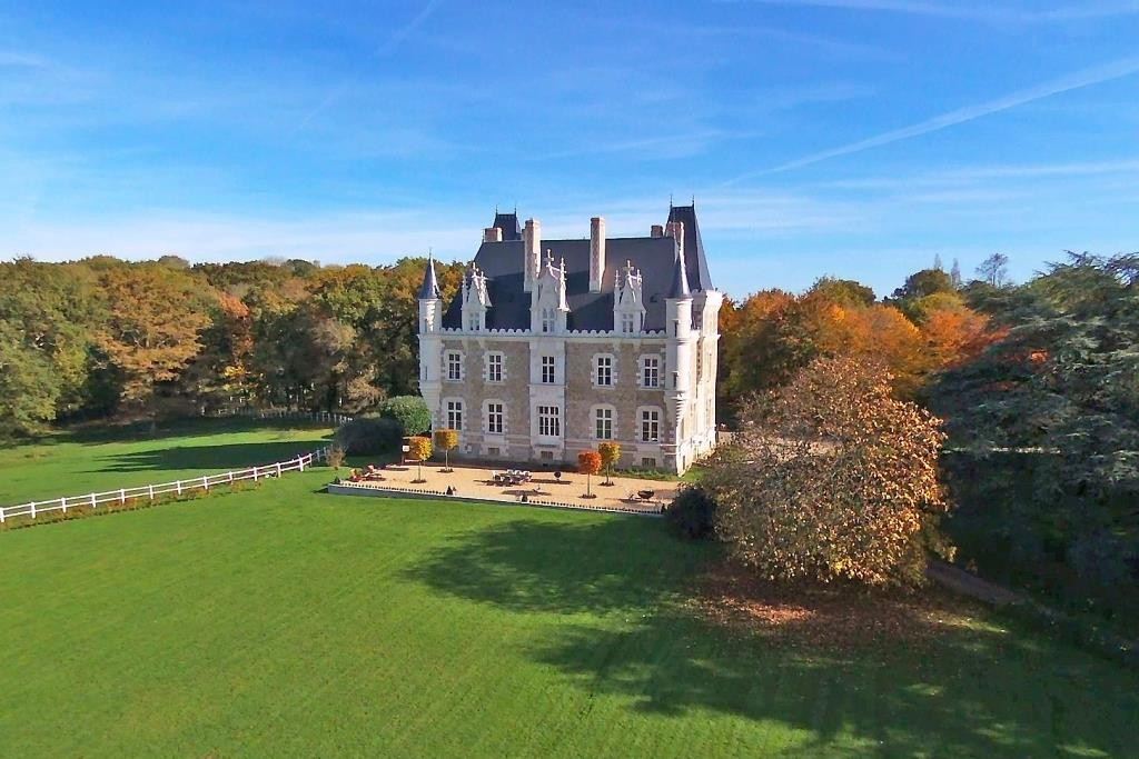 7 Bed, HouseFor Sale, Château-Gontier, Château-Gontier