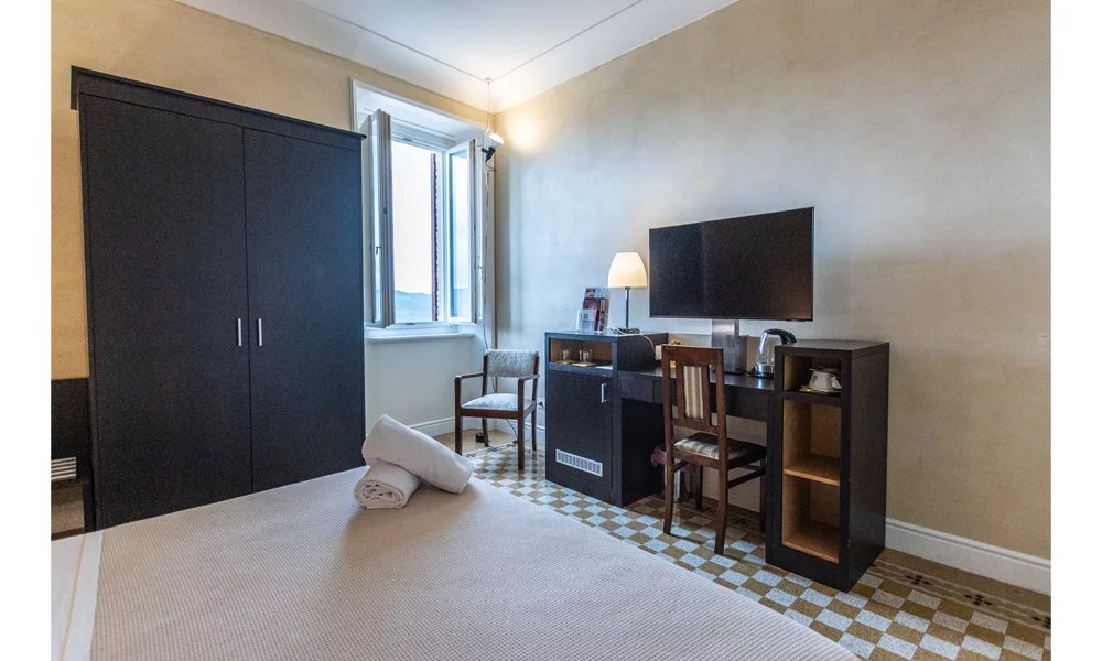 Commercial Property, For Sale