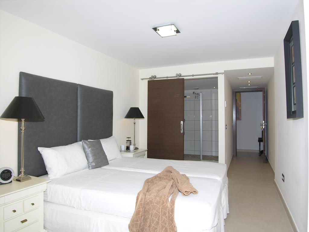 8 Bed, 8 Bath, HouseFor Sale, Marbella, Malaga, 29600 8 Bed, 8 Bath, HouseFor Sale, Marbella, Malaga, 29600