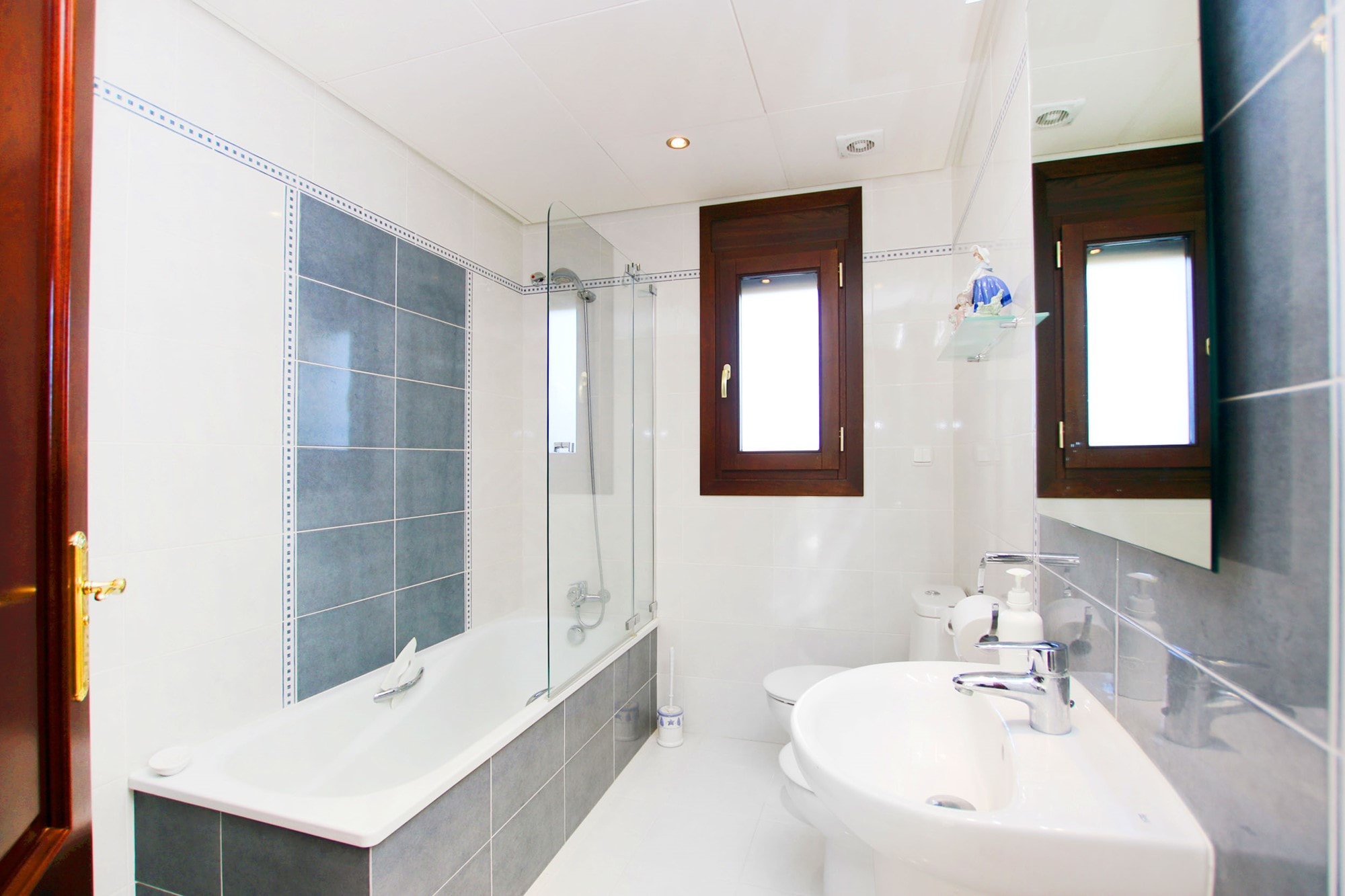 5 Bed, 5 Bath, HouseFor Sale, Ronda, Malaga, 29400