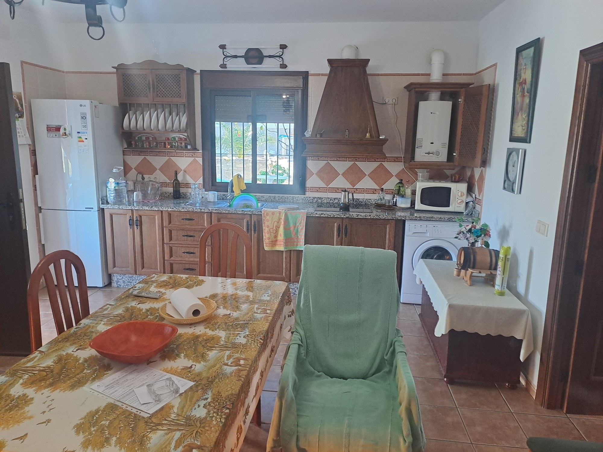 4 Bed, 2 Bath, HouseFor Sale, Montecorto, Malaga, 29430