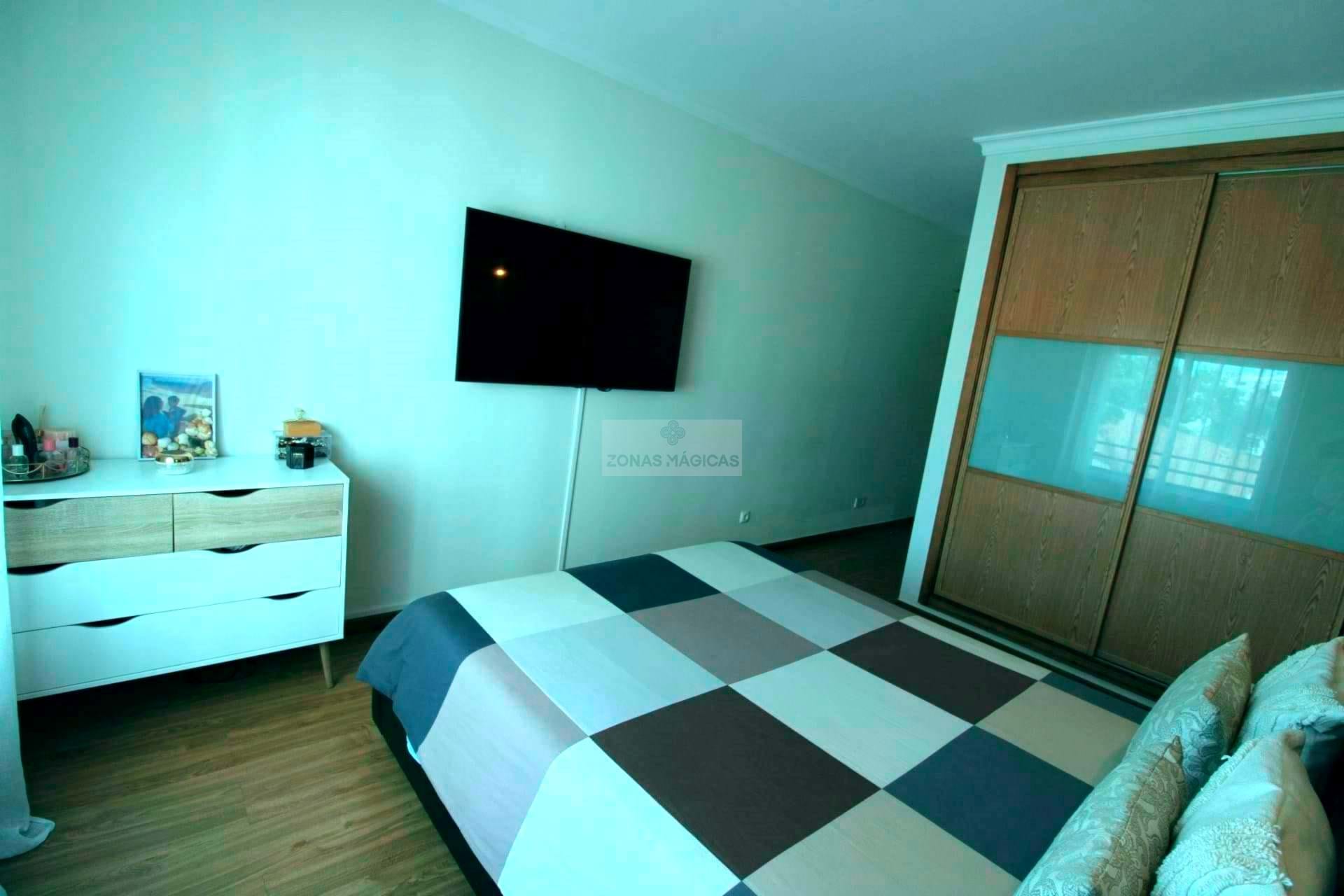 2 Bed, 2 Bath, ApartmentFor Sale, Lagos, Faro, 8600-773