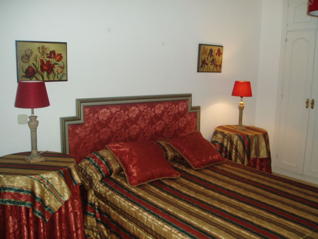 5 Bed, 3 Bath, HouseFor Sale, Estepona, Malaga 5 Bed, 3 Bath, HouseFor Sale, Estepona, Malaga