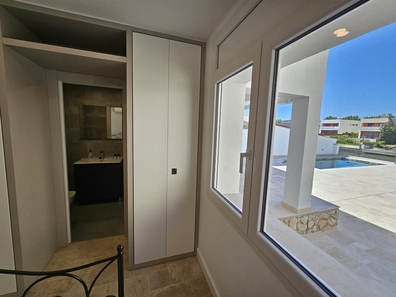 4 Bed, 4 Bath, HouseFor Sale, Empuriabrava, Girona, 17487 4 Bed, 4 Bath, HouseFor Sale, Empuriabrava, Girona, 17487