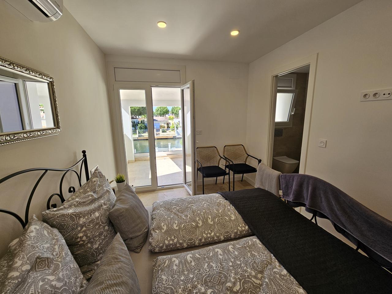 4 Bed, 4 Bath, HouseFor Sale, Empuriabrava, Girona, 17487 4 Bed, 4 Bath, HouseFor Sale, Empuriabrava, Girona, 17487