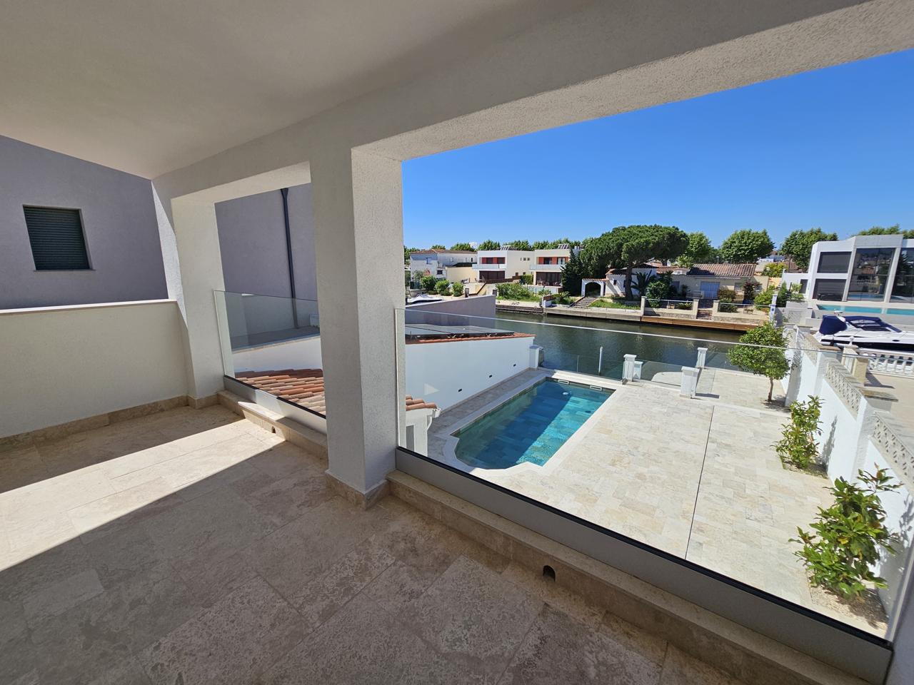 4 Bed, 4 Bath, HouseFor Sale, Empuriabrava, Girona, 17487 4 Bed, 4 Bath, HouseFor Sale, Empuriabrava, Girona, 17487
