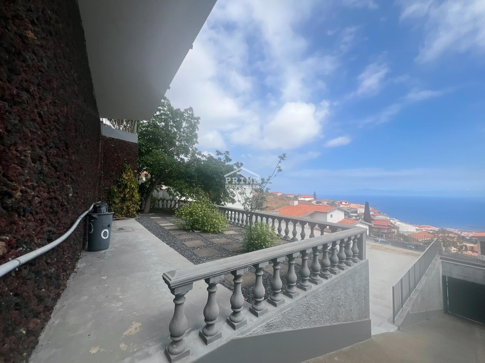 5 Bed, 4 Bath, HouseFor Sale, Funchal, Ilha da Madeira, 9000-100