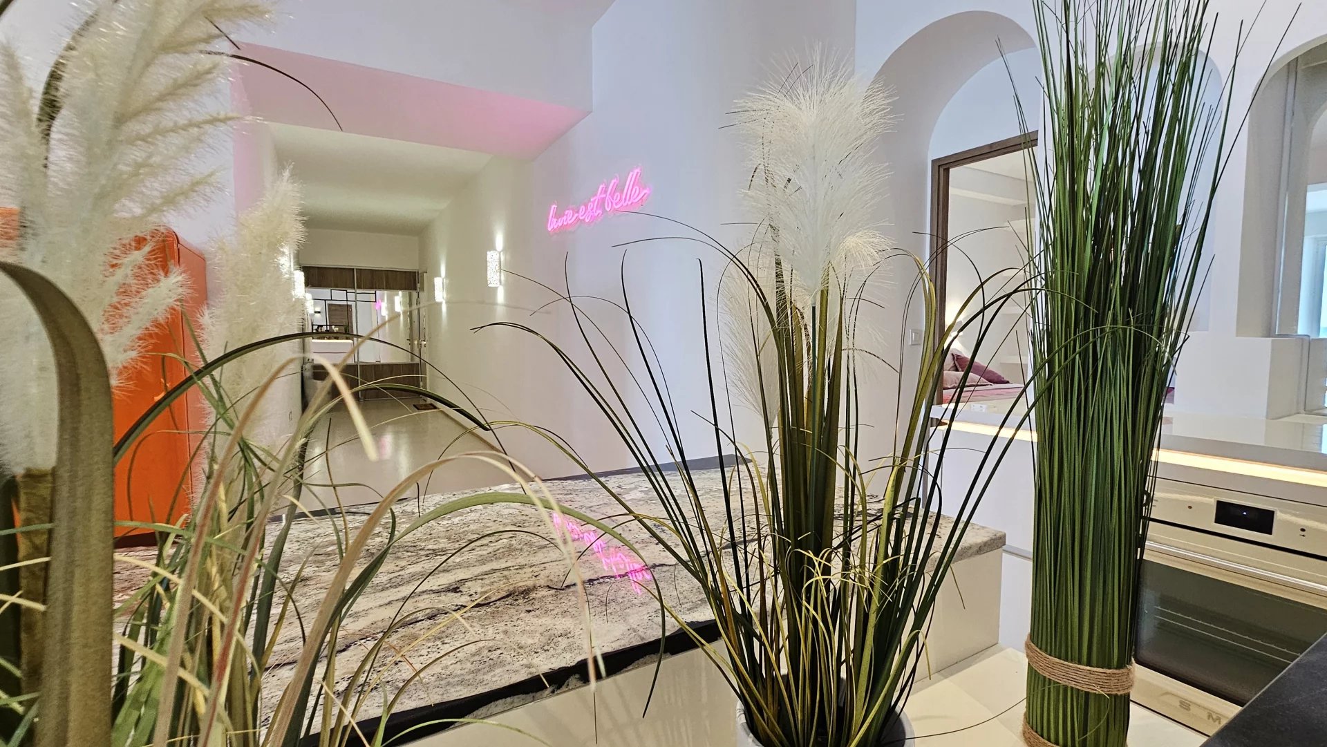 3 Bed, 2 Bath, ApartmentFor Sale, Sainte-Maxime, Var