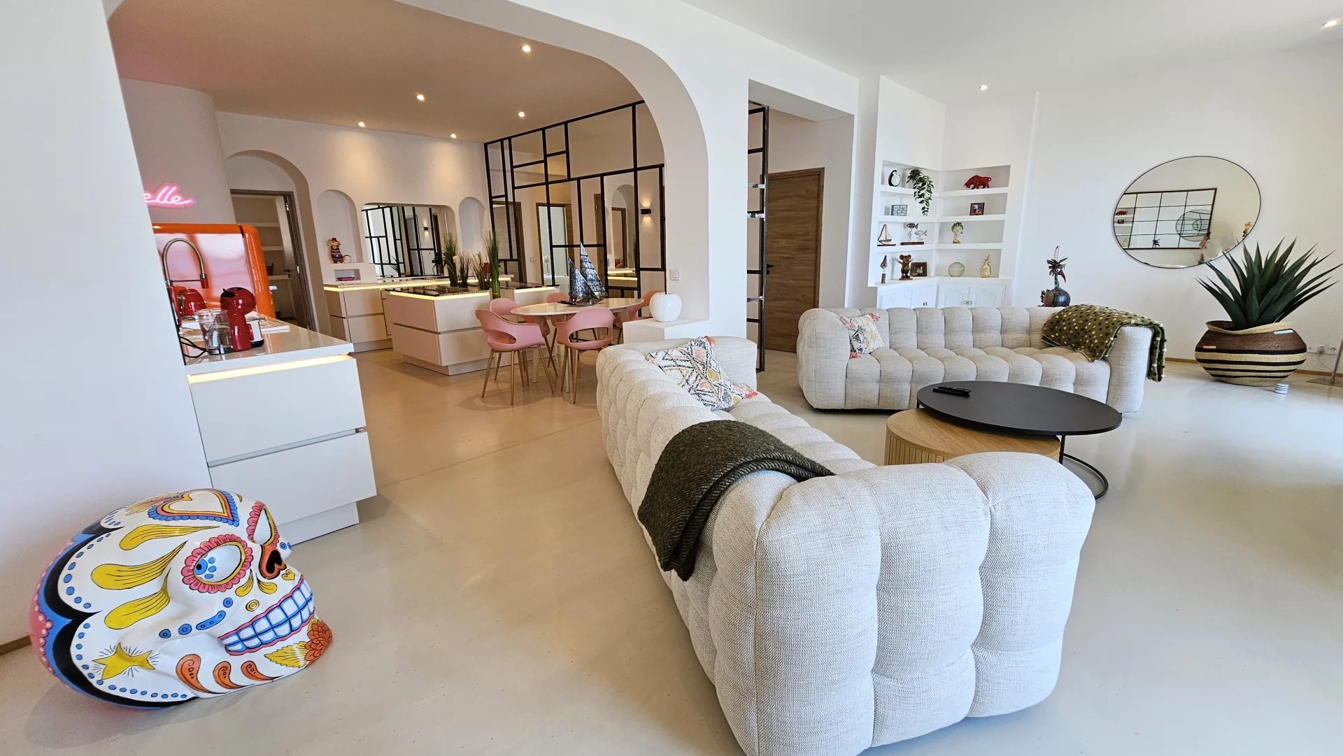 3 Bed, 2 Bath, ApartmentFor Sale, Sainte-Maxime, Var