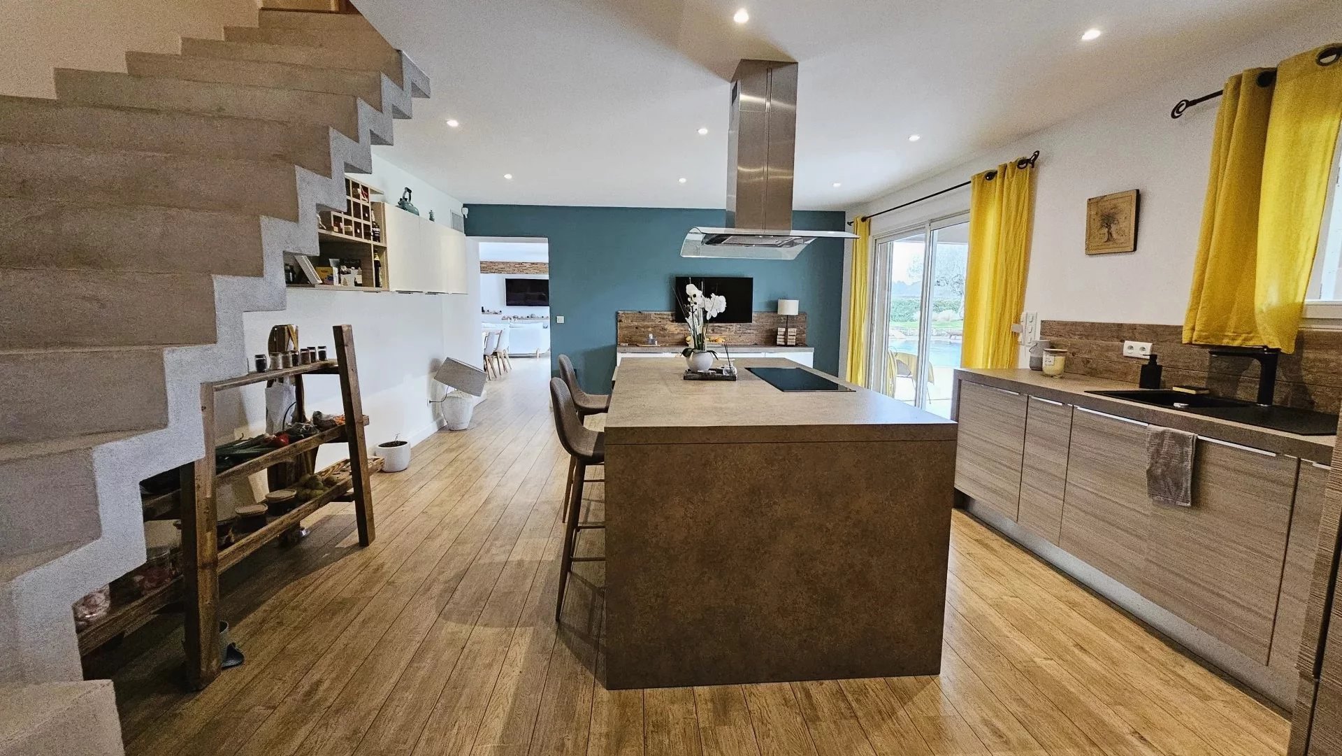 5 Bed, 3 Bath, HouseFor Sale, Draguignan, Var