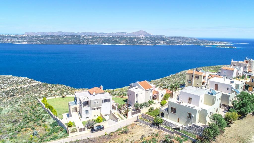 5 Bed, 3 Bath, HouseFor Sale, Chania, Crete