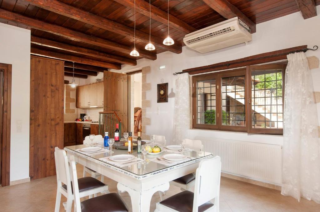 4 Bed, 3 Bath, HouseFor Sale, Chania, Crete