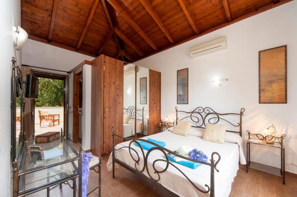 4 Bed, 3 Bath, HouseFor Sale, Chania, Crete