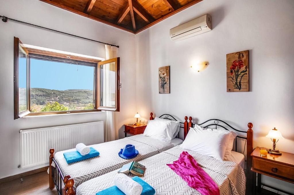 4 Bed, 3 Bath, HouseFor Sale, Chania, Crete