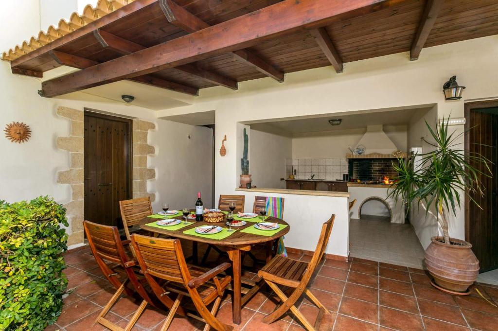 4 Bed, 3 Bath, HouseFor Sale, Chania, Crete