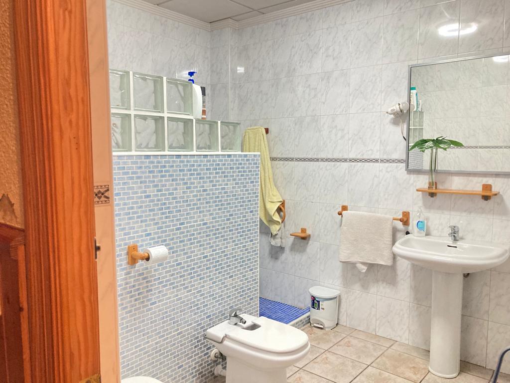 6 Bed, 2 Bath, HouseFor Sale, Catral, Alicante