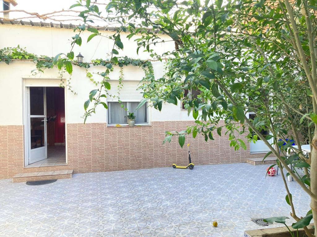 6 Bed, 2 Bath, HouseFor Sale, Catral, Alicante