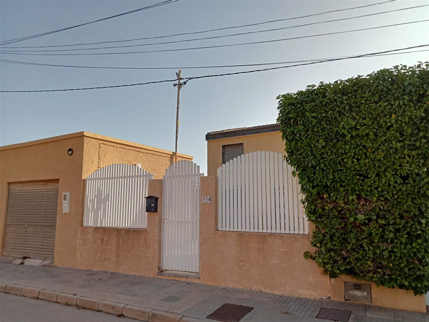 4 Bed, 2 Bath, HouseFor Sale, Los Urrutias, Murcia