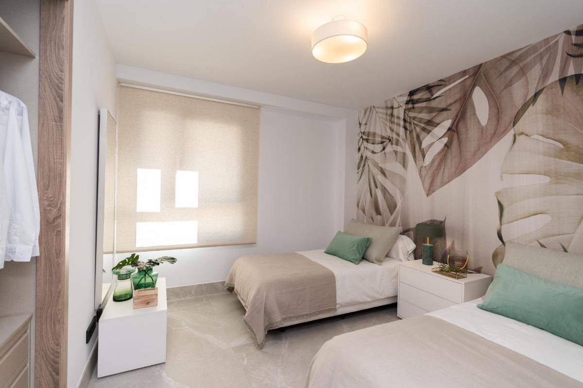 3 Bed, 2 Bath, ApartmentFor Sale, Istán, Costa del Sol
