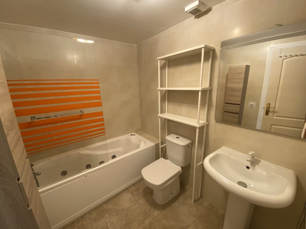 2 Bed, 1 Bath, ApartmentFor Sale, Benalmadena, Malaga 2 Bed, 1 Bath, ApartmentFor Sale, Benalmadena, Malaga