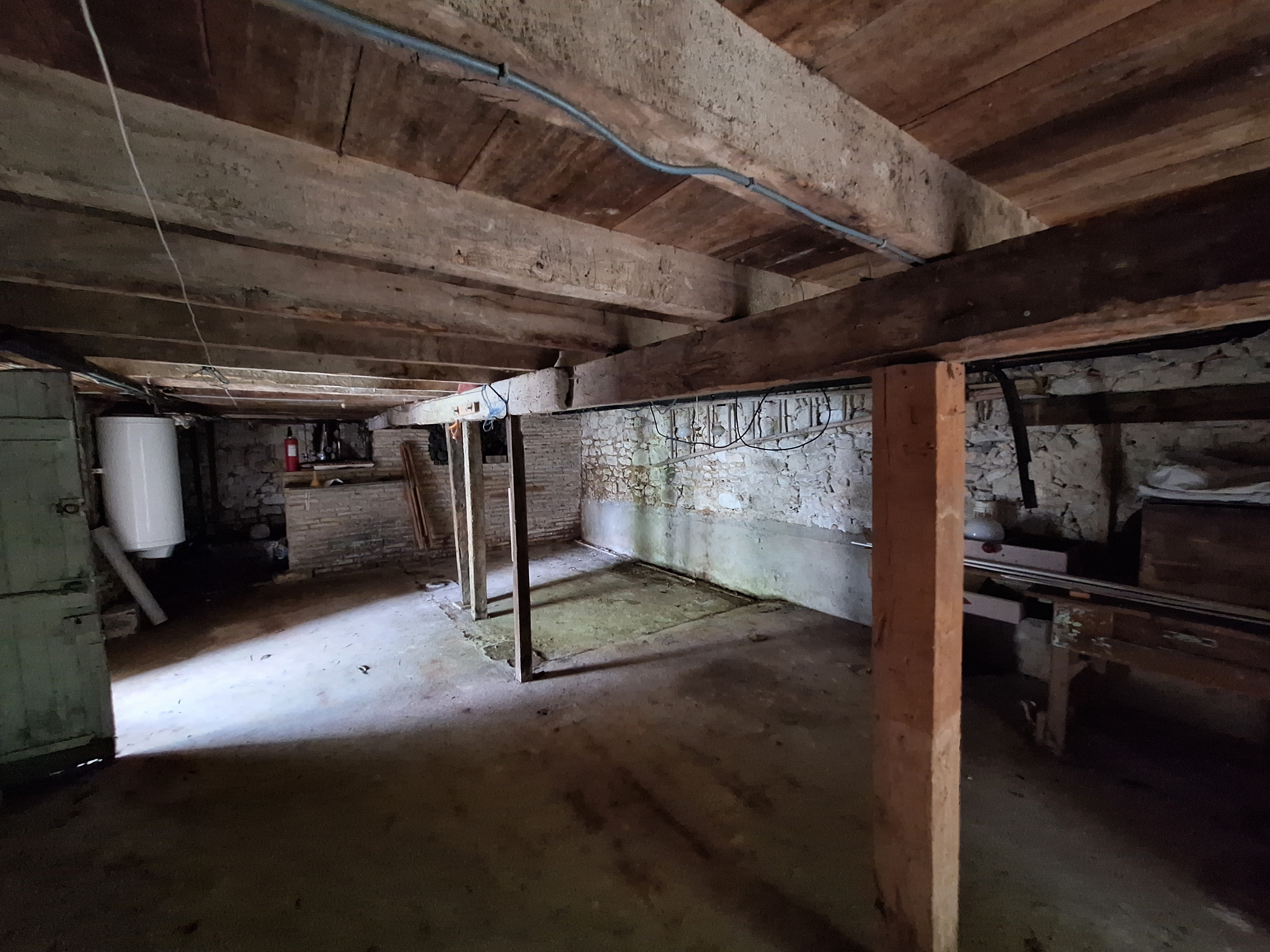 2 Bed, 1 Bath, HouseFor Sale, Castillonnes, Lot-et-Garonne, Aquitaine, 47330