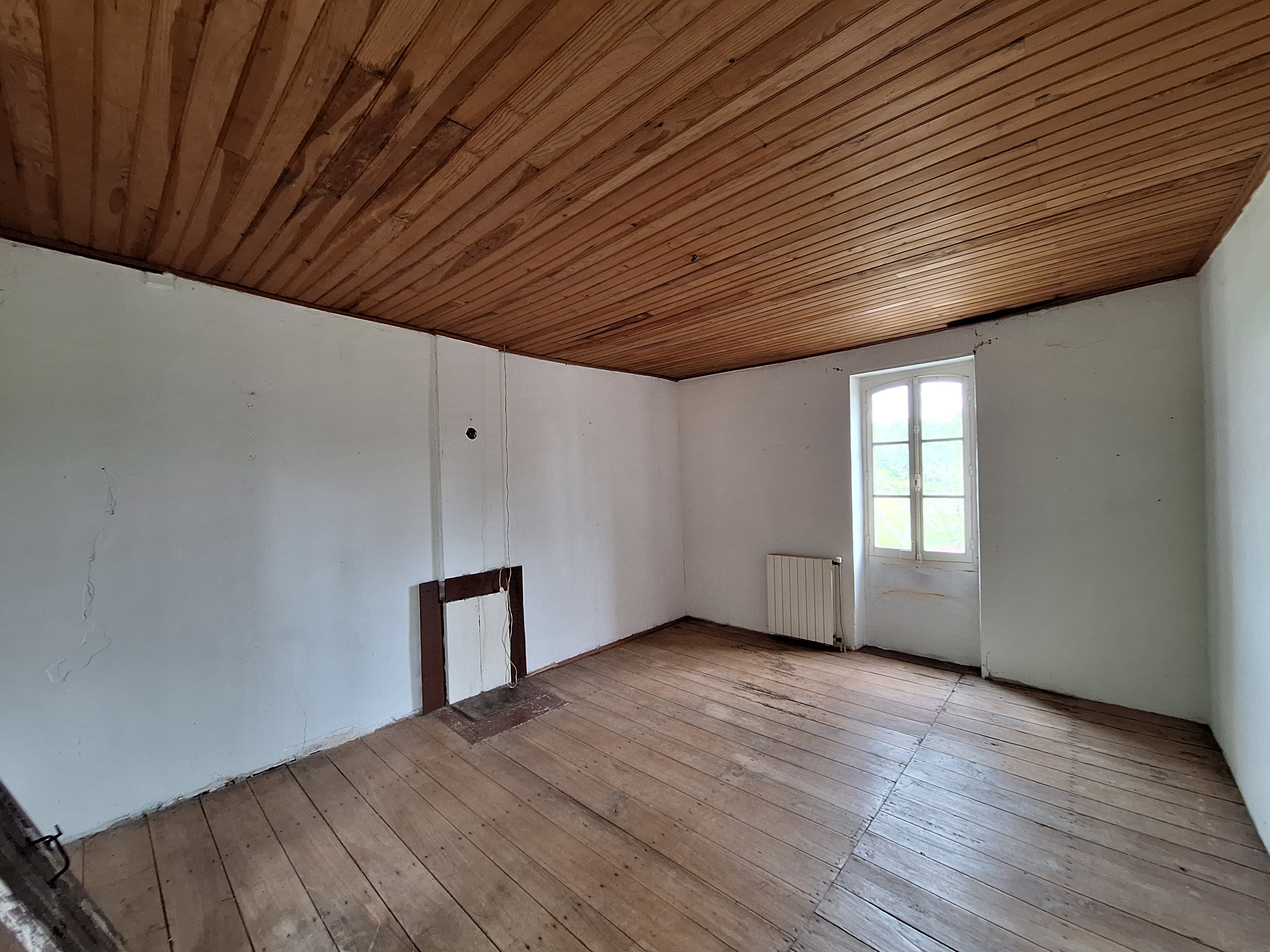 2 Bed, 1 Bath, HouseFor Sale, Castillonnes, Lot-et-Garonne, Aquitaine, 47330