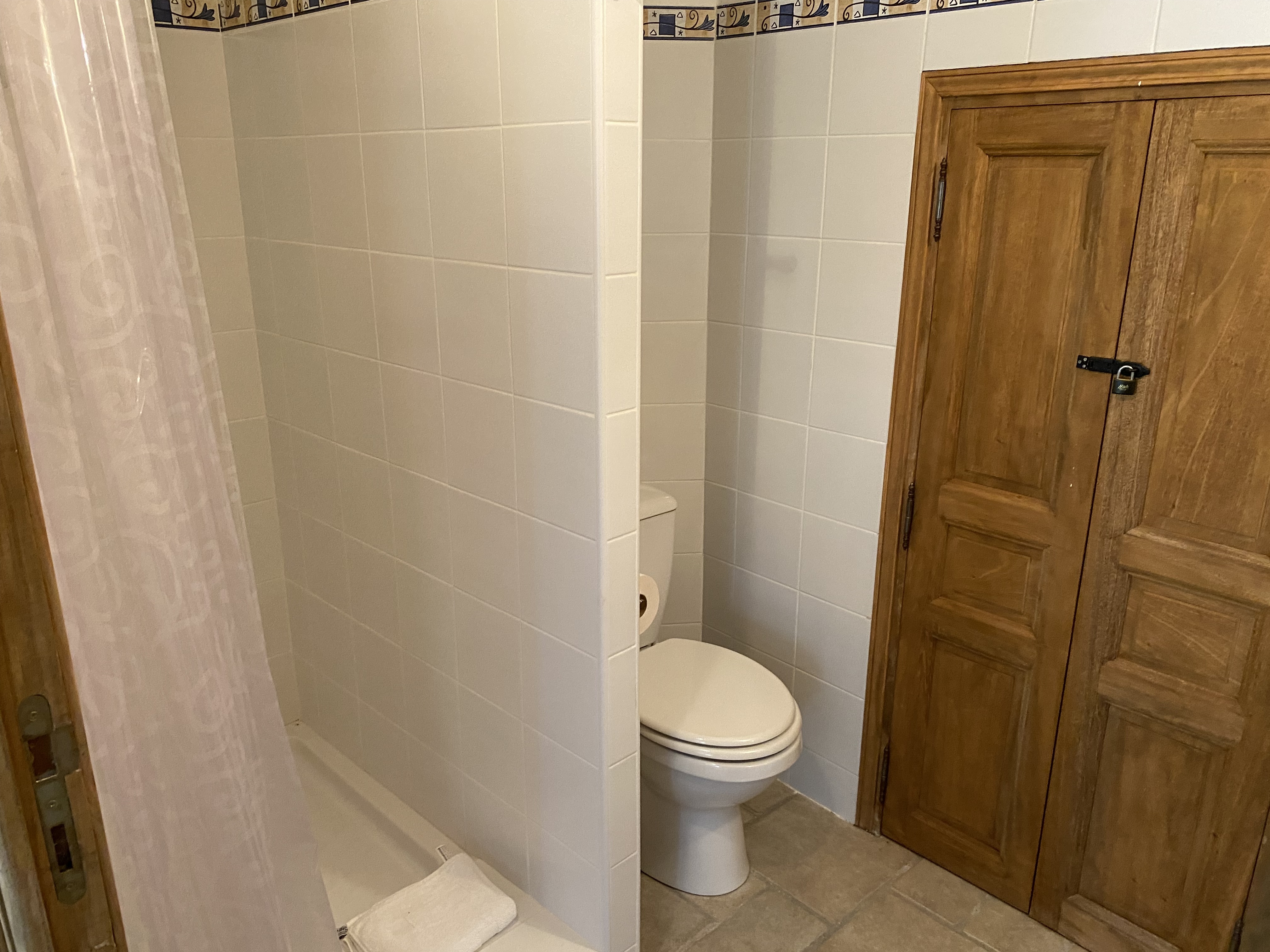 2 Bed, 3 Bath, HouseFor Sale, Autignac, Herault, Languedoc-Roussillon, 34480