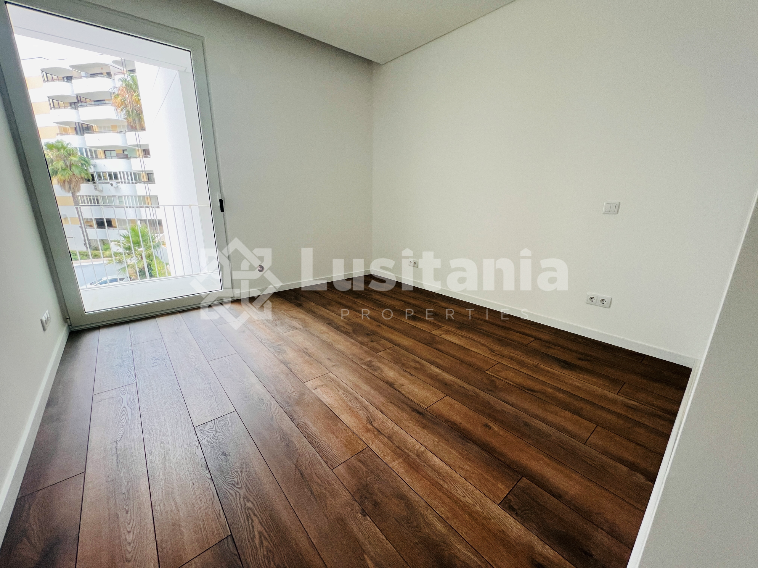 3 Bed, 2 Bath, ApartmentFor Sale, Vilamoura, Loulé, Faro, 8125-495