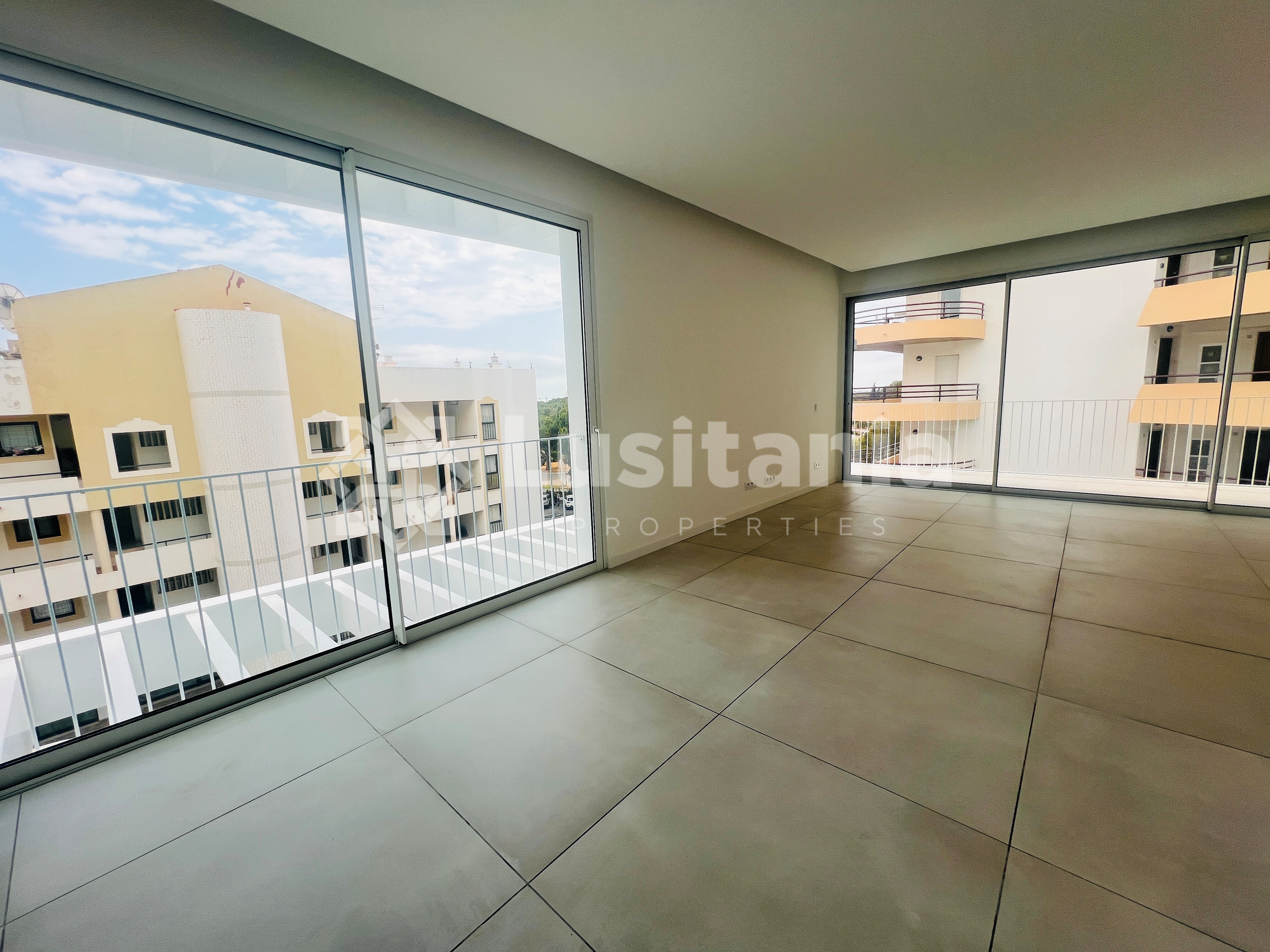 3 Bed, 2 Bath, ApartmentFor Sale, Vilamoura, Loulé, Faro, 8125-495