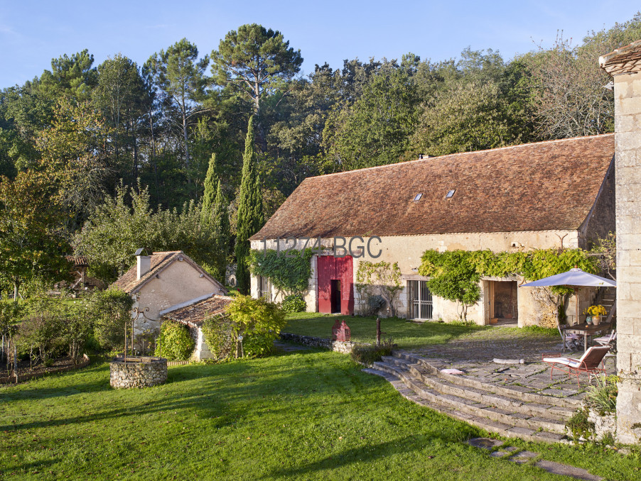 10 Bed, 2 Bath, HouseFor Sale, Bergerac, Dordogne, Aquitaine, 24100