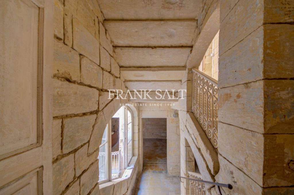 HouseFor Sale, Valletta, Malta