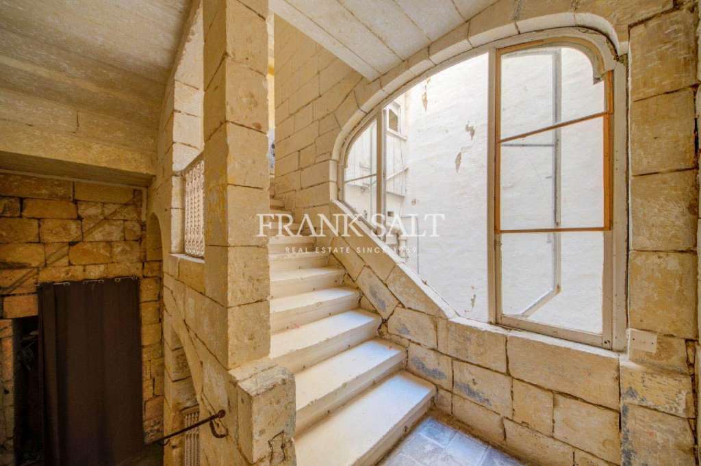 HouseFor Sale, Valletta, Malta