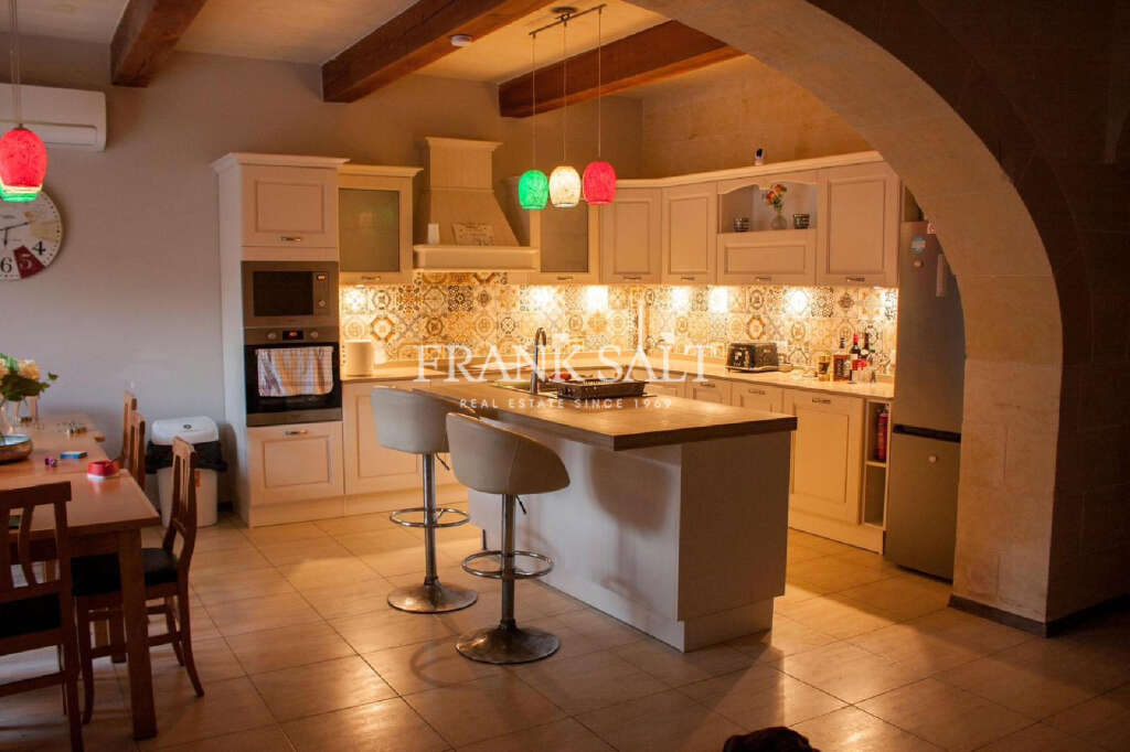 6 Bed, HouseFor Sale, Qala, Gozo 6 Bed, HouseFor Sale, Qala, Gozo