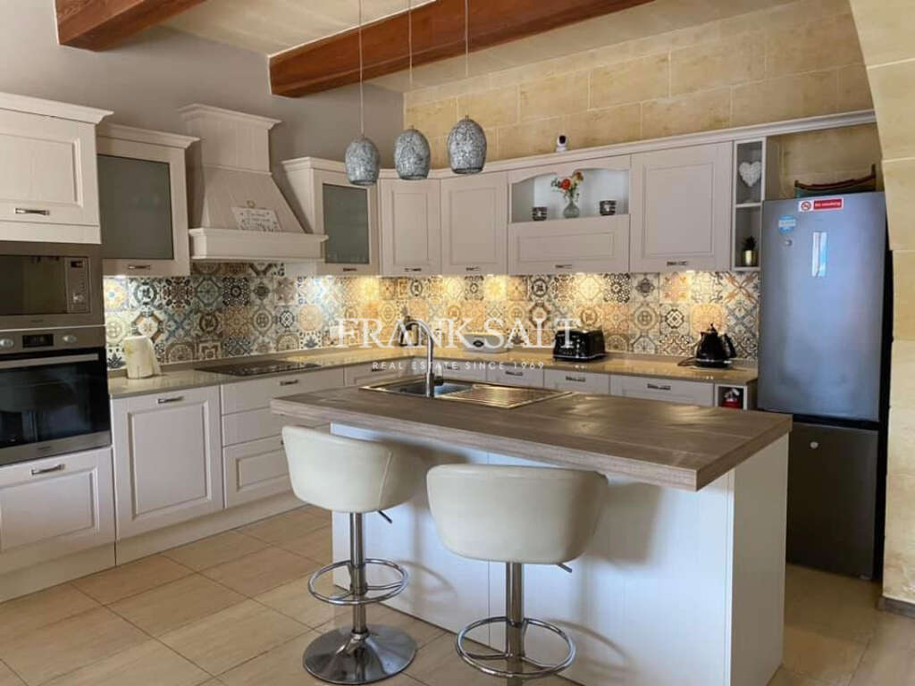 6 Bed, HouseFor Sale, Qala, Gozo 6 Bed, HouseFor Sale, Qala, Gozo