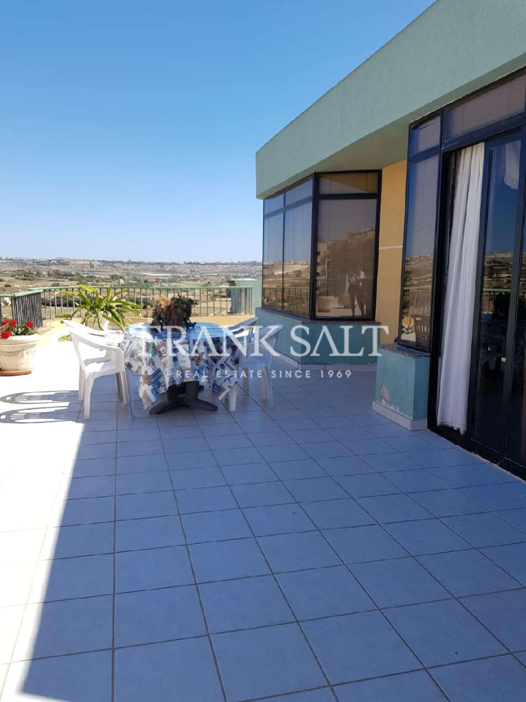 2 Bed, ApartmentFor Sale, Qawra, Malta
