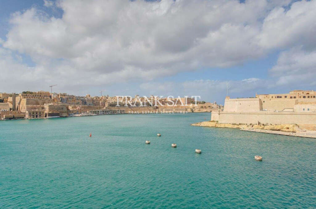 2 Bed, ApartmentFor Sale, Senglea, Malta
