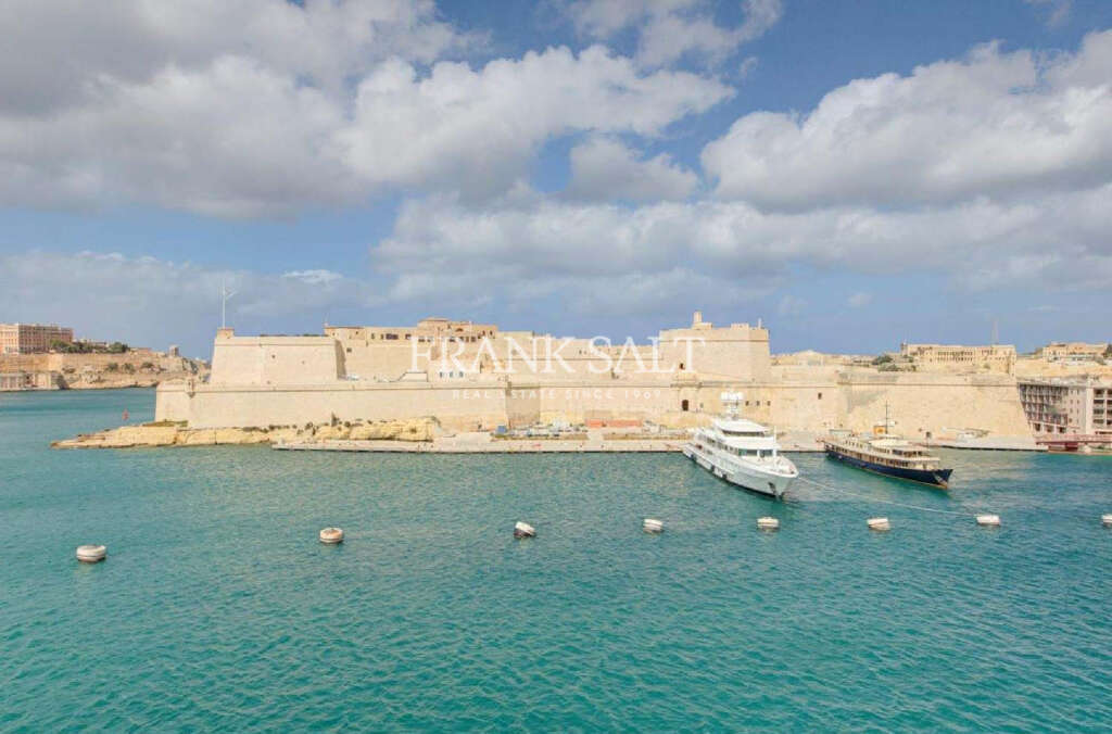 2 Bed, ApartmentFor Sale, Senglea, Malta