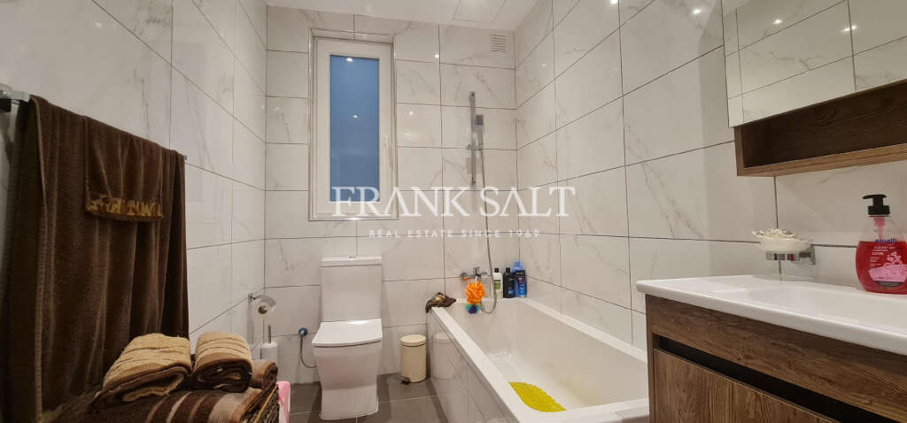 3 Bed, ApartmentFor Sale, Xemxija, Malta