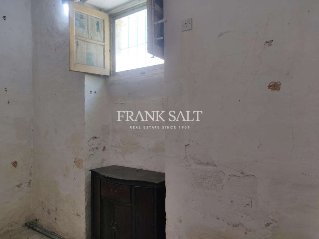 Commercial Property, For Sale