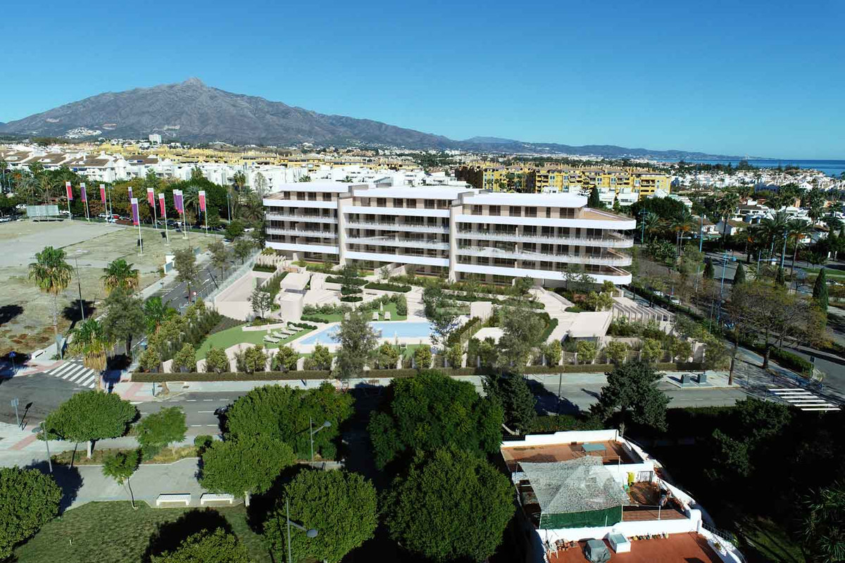 4 Bed, ApartmentFor Sale, San Pedro de Alcantara, Malaga