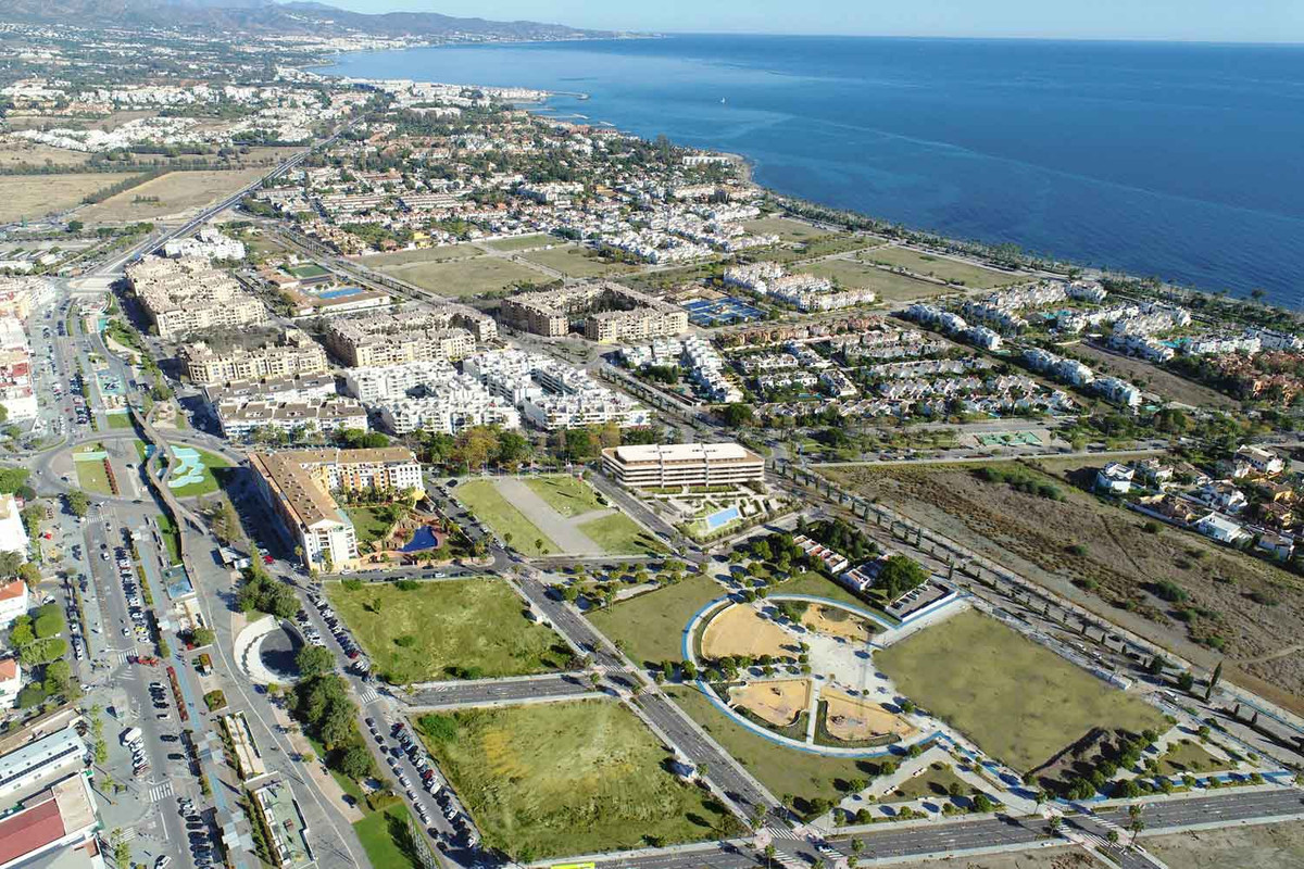 4 Bed, ApartmentFor Sale, San Pedro de Alcantara, Malaga