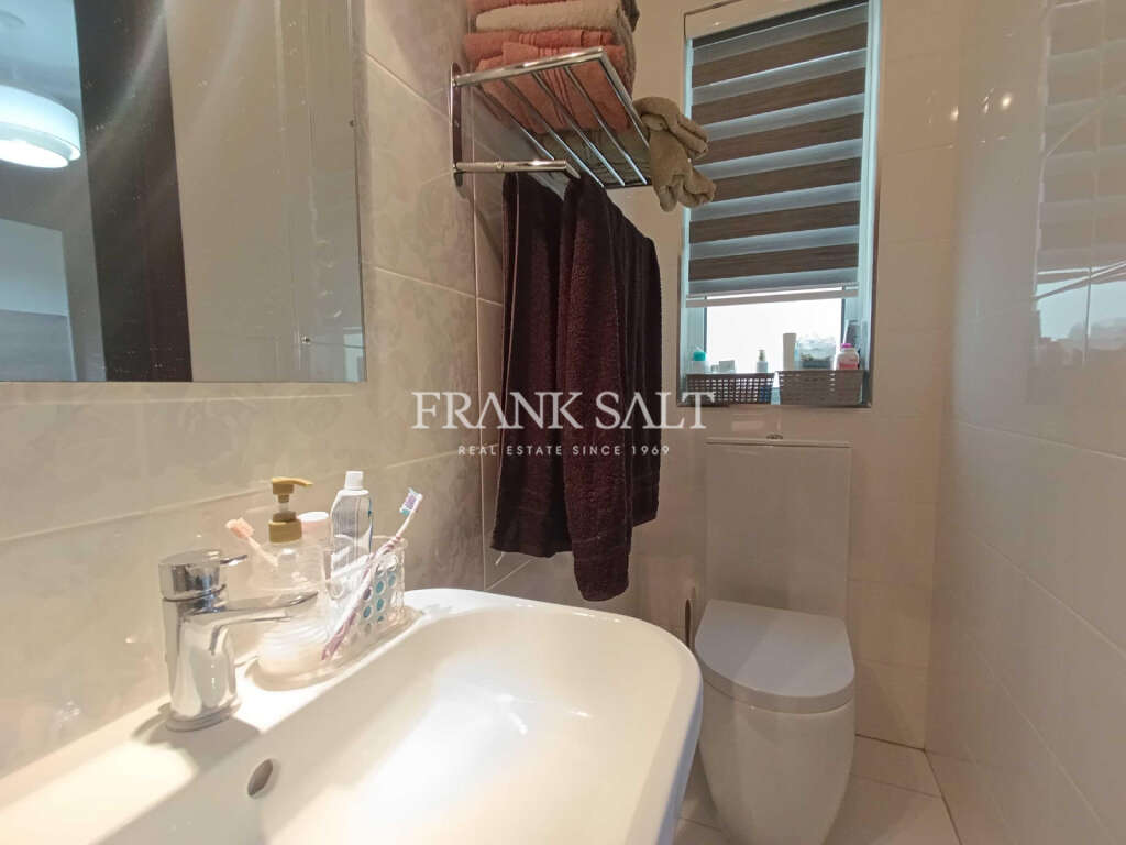 3 Bed, ApartmentFor Sale, Qawra, Malta