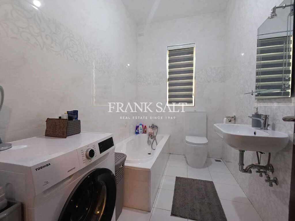 3 Bed, ApartmentFor Sale, Qawra, Malta