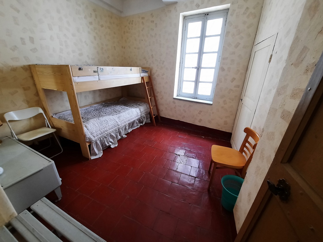 4 Bed, 1 Bath, HouseFor Sale, Autignac, Herault, Languedoc-Roussillon, 34480