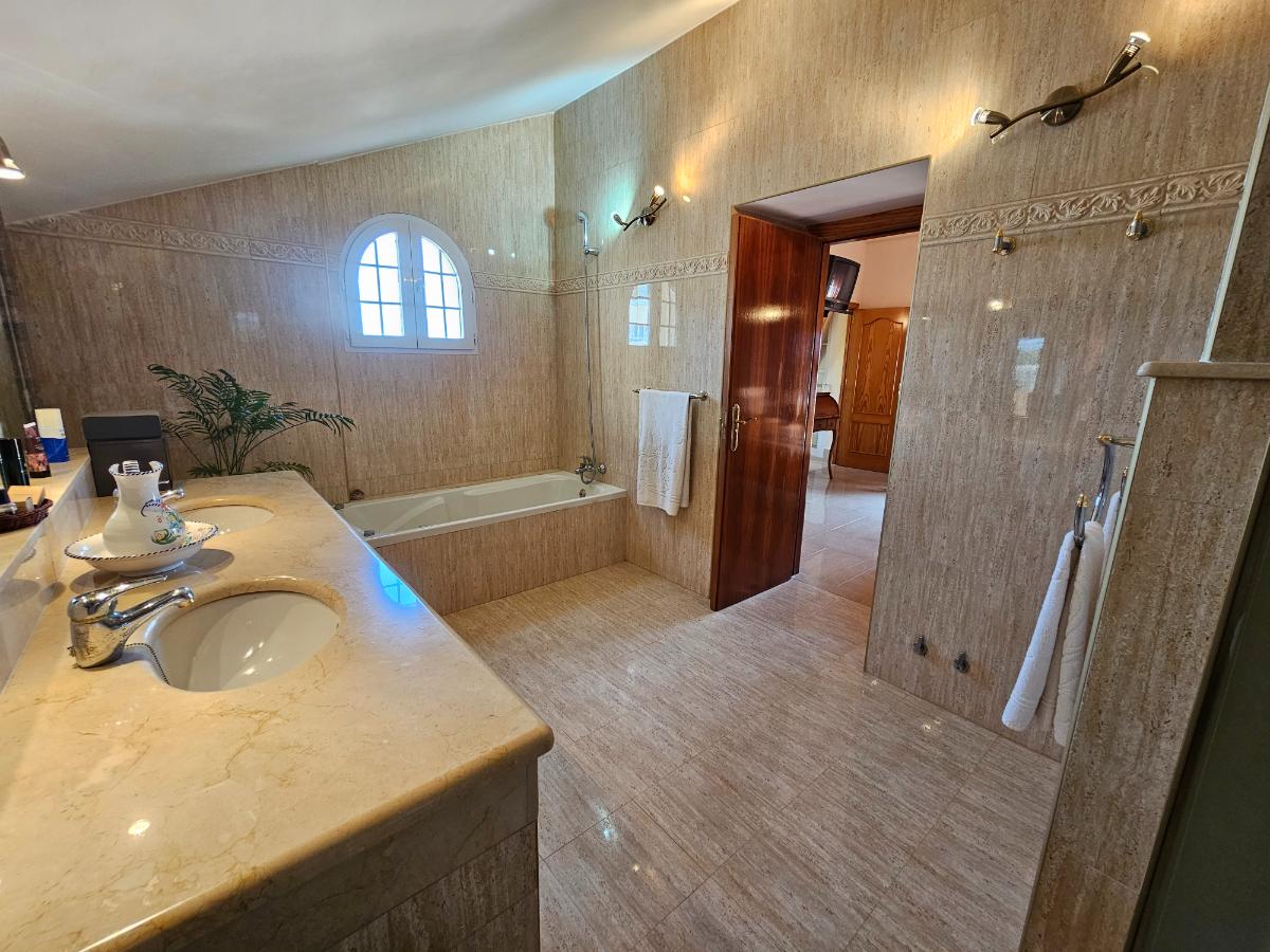 3 Bed, 2 Bath, HouseFor Sale, Playa Honda, Murcia