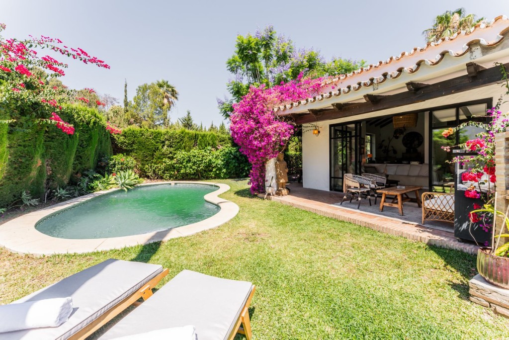 4 Bed, 6 Bath, HouseFor Sale, Estepona, Malaga