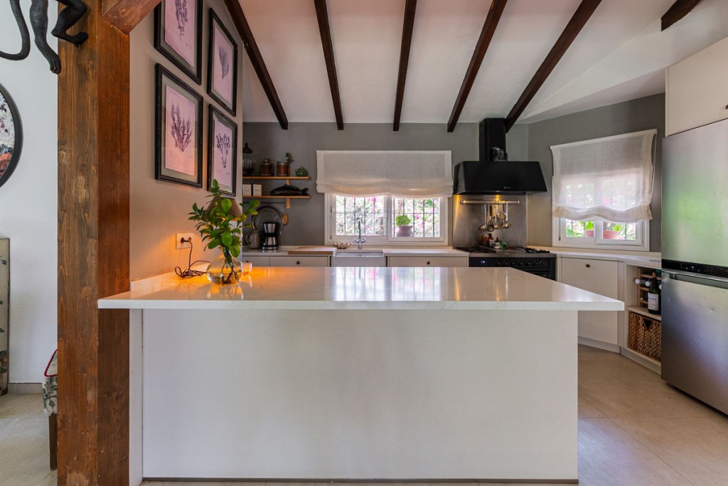 4 Bed, 6 Bath, HouseFor Sale, Estepona, Malaga